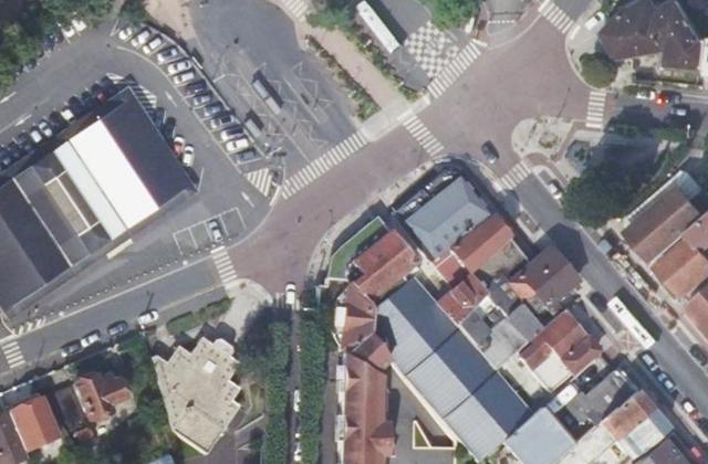 Vue aérienne de Pharmacie de la Gare de Sainte Geneve