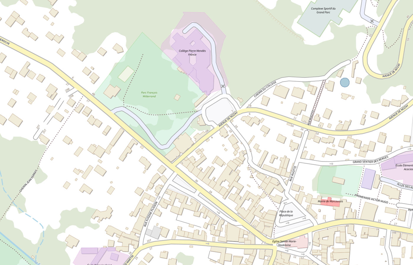 Plan IGN de situation de Collège Pierre Mendès France
