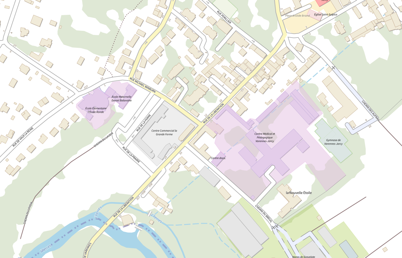 Plan IGN de situation de Clinique Fsef Varennes Jarcy