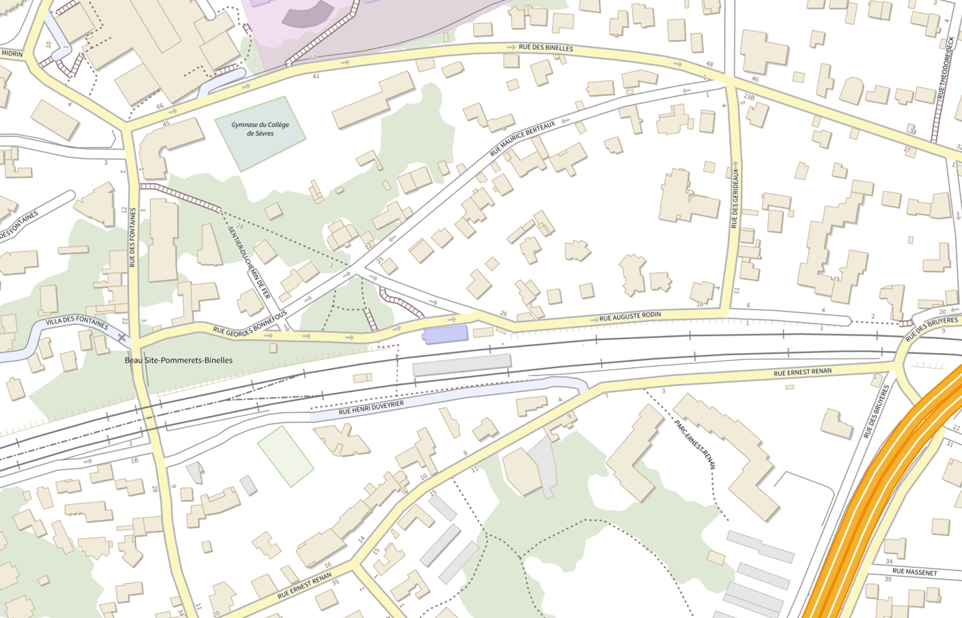 Plan IGN de situation de Relais Jeunes de Sevres